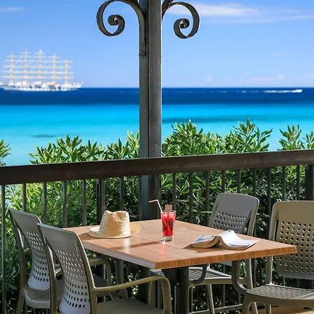 Hotel Joseph Charles LʼÎle-Rousse