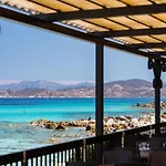 Joseph Charles ホテル LʼÎle-Rousse