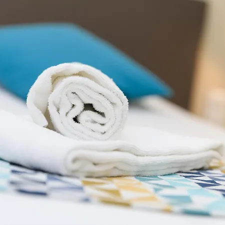 Joseph Charles Hotell LʼÎle-Rousse