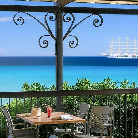 Hotel Joseph Charles 3*