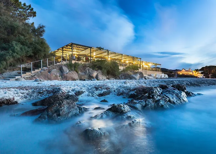 Joseph Charles 3* LʼÎle-Rousse